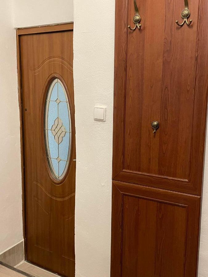 Apartment Bessi 奥洛穆茨 外观 照片